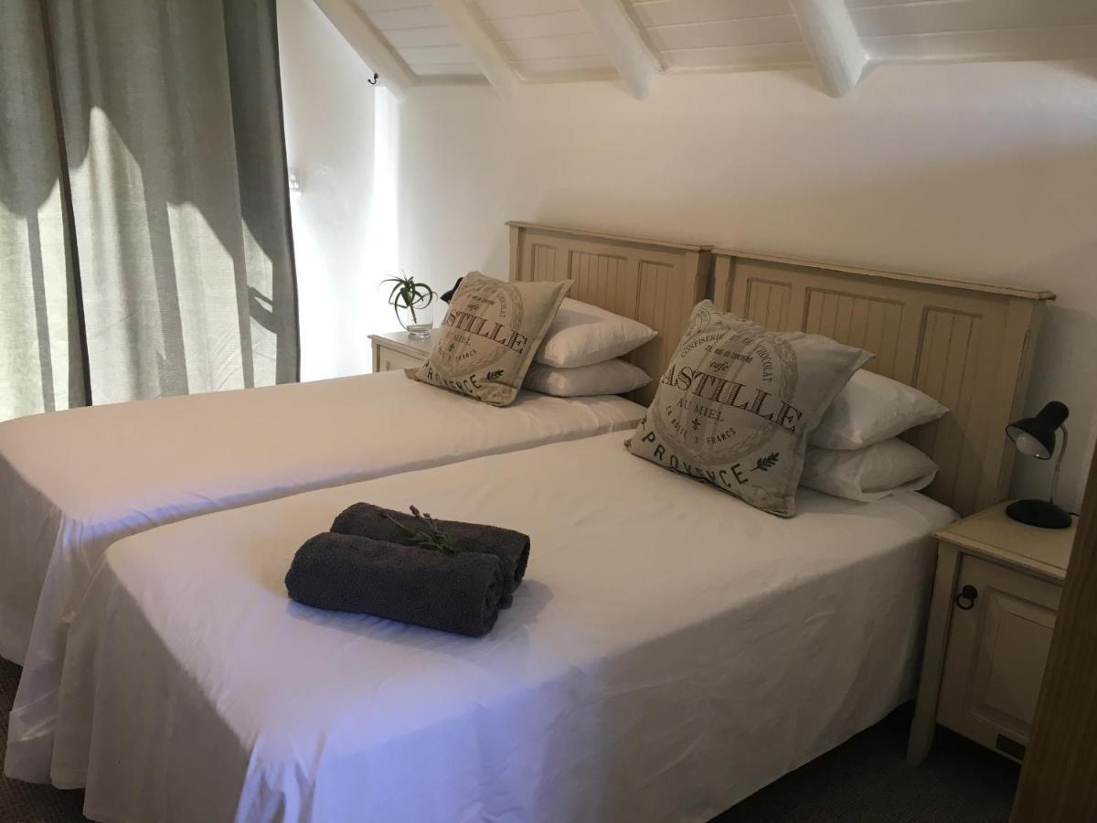 47 On The Run Hotel St Francisbaai Buitenkant foto